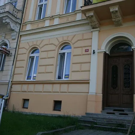 No.6 Zahradni 31 *
